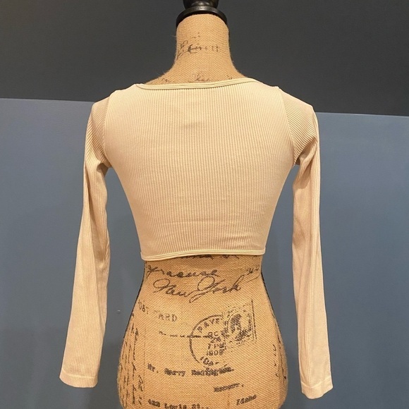 Zara cropped long sleeve - Picture 3 of 4